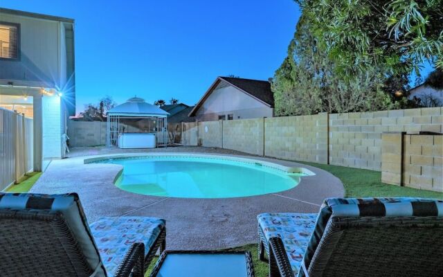 Rusty Spur by BlueBarrel Homes