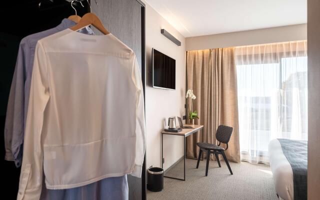 Golden Lakes Village