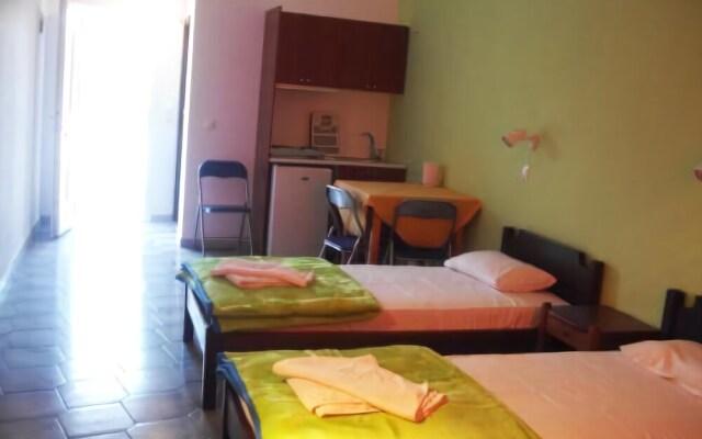 Sunrise Studios Perissa