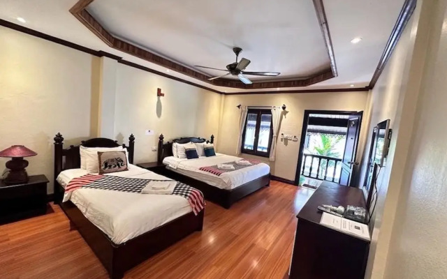 Y Not Lao Villa