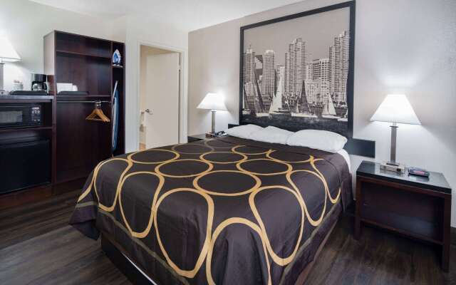 Super 8 by Wyndham San Diego Hotel Circle