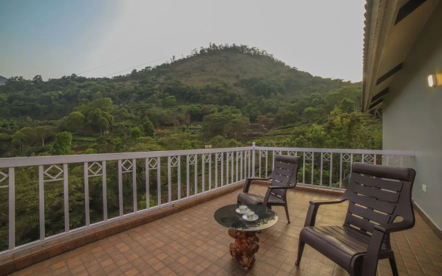 Moving Mist Villa