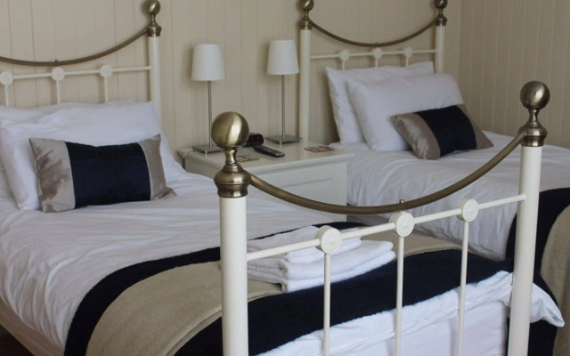 Ashbury Bed and Breakfast