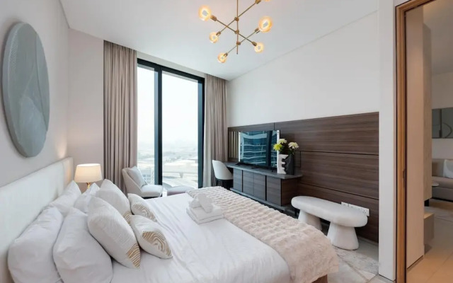 Beachfront 1BR Jumeirah Gate Tower 1