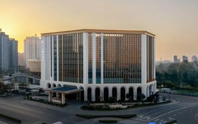 Qichun Wanda Yihua Hotel