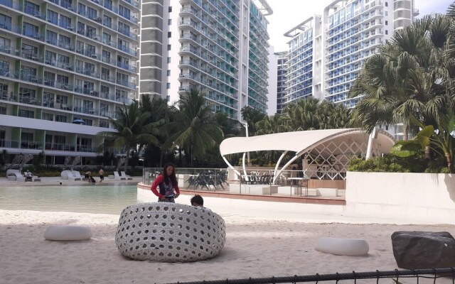Azure Urban Resort Residences by Pol