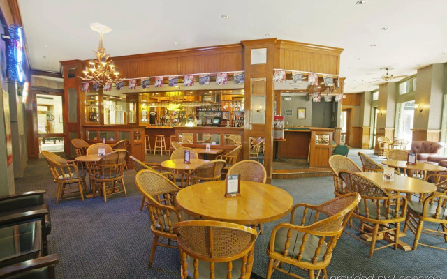 Crockett Hotel