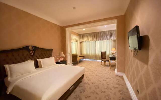 Grand Empire Palace Hotel