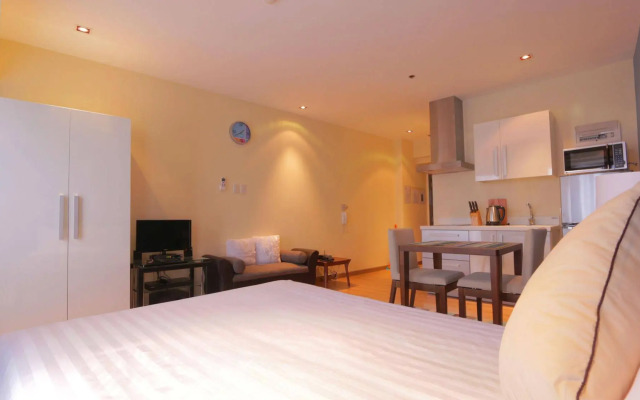 SIGLO SUITES @ The Knightsbridge Residences
