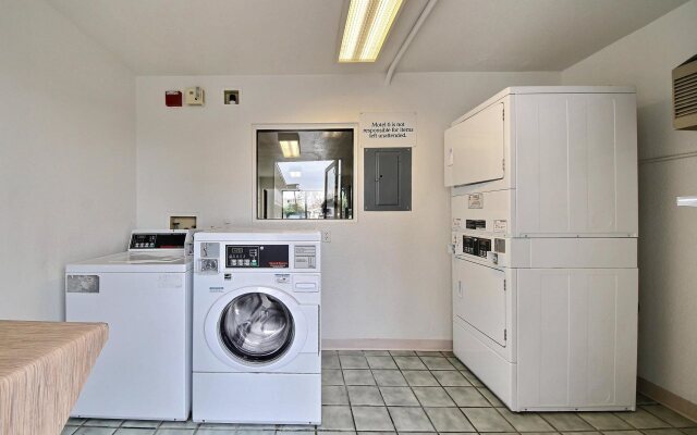 Motel 6 San Marcos, TX