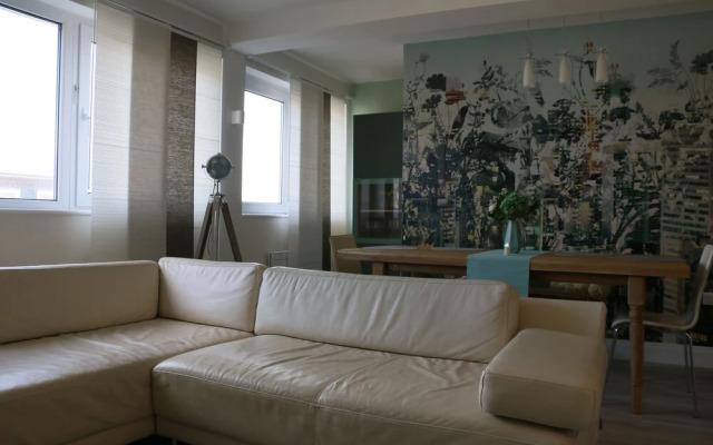 Stunning Clifton Flat in Amazing Central Location