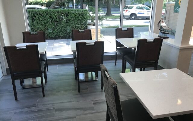 La Quinta Inn by Wyndham Vancouver Airport