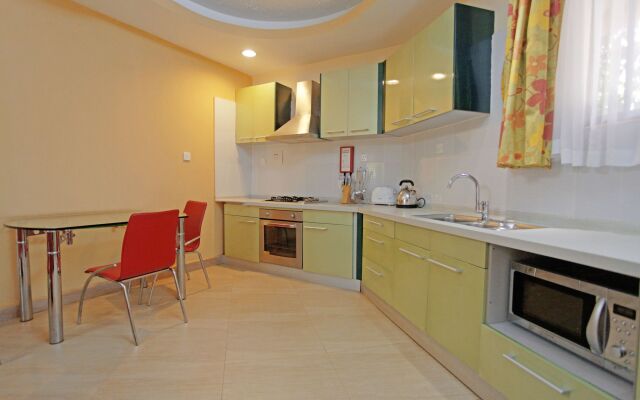 Royal Suites