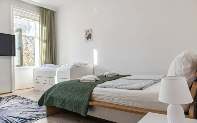 Comfortable 3BR Danube & Millenium Tower
