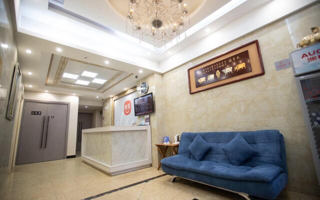 Elan Inn Xinyang Railway Station