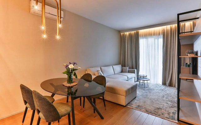 Royal Residence Apartment