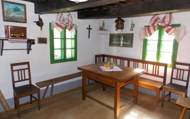 Etno Kuca Pod Okicem