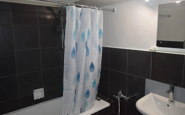 Studio Apartment With Balcony in Central Business District