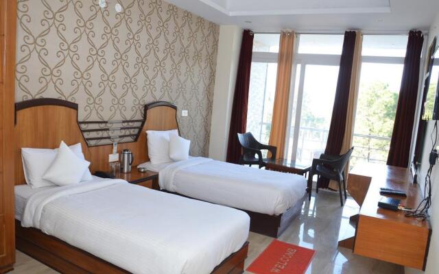 Chopra Residency