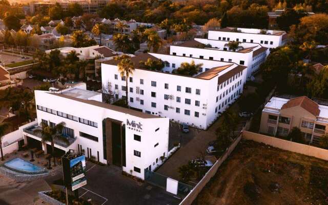 MINT Hotel 84 on Katherine