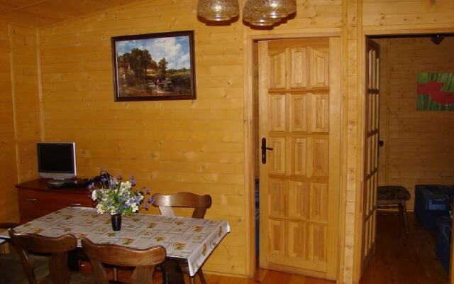 Domki Drewniane Świętne