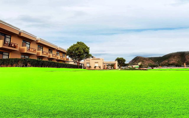 Treehouse Sunrise Resort Neemrana