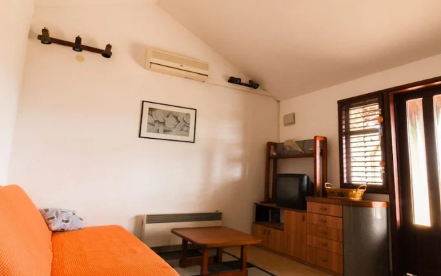 Apartment Kostanjevac
