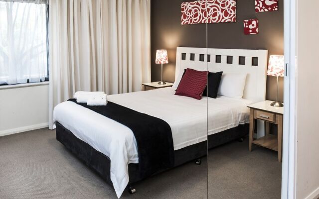 Sky Gardens Sunset River View Netflix Wine Parking