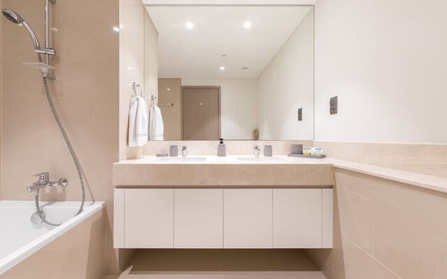 Act One Tower 2BR Luxury Apartment