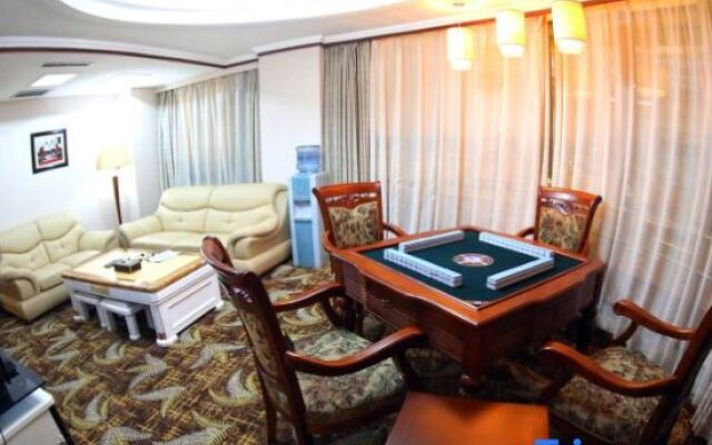 Ruijia Jinlong Hotel