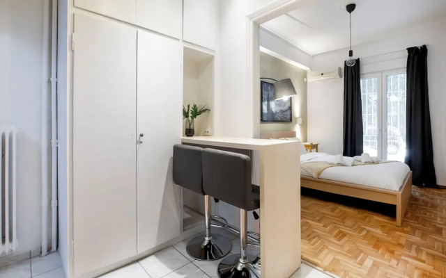 Starry Nights - Elegent Studio in Athens