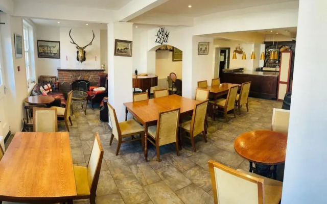 White Stag Lodge