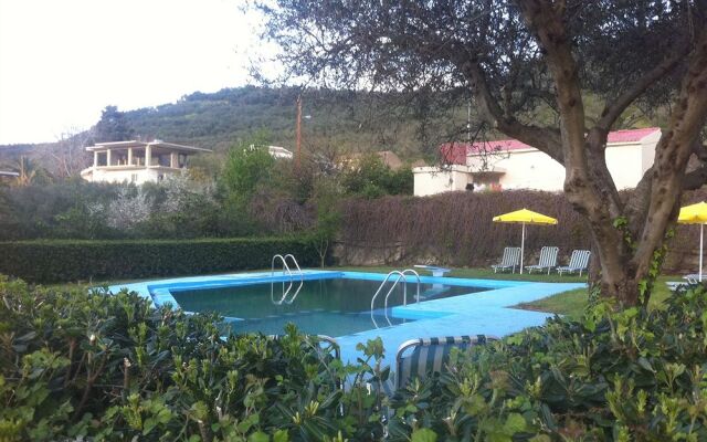 Villa Astrikas Hotel