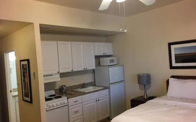 Washington Plaza Apartments