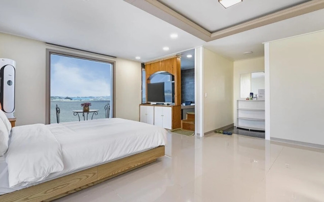 Youngheungdo Duniaspa Pension