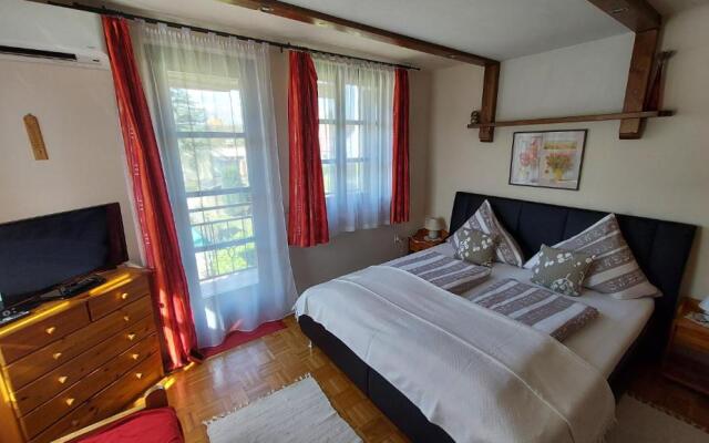 Titi Family Apartman