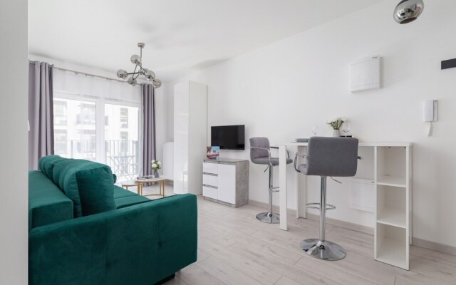 Expo Cracow Apartment by Renters