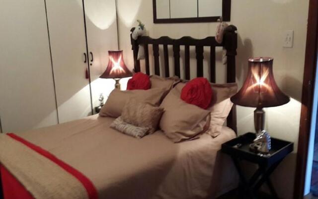 Waterkloof Falls Self Catering Flat