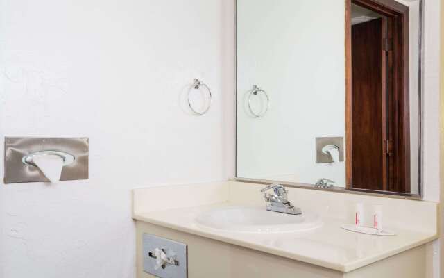 Super 8 by Wyndham Wendover