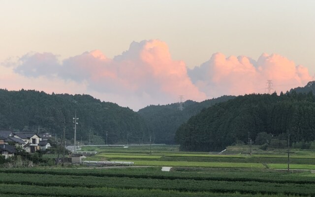 Share Creative&Bed 'adonoan'