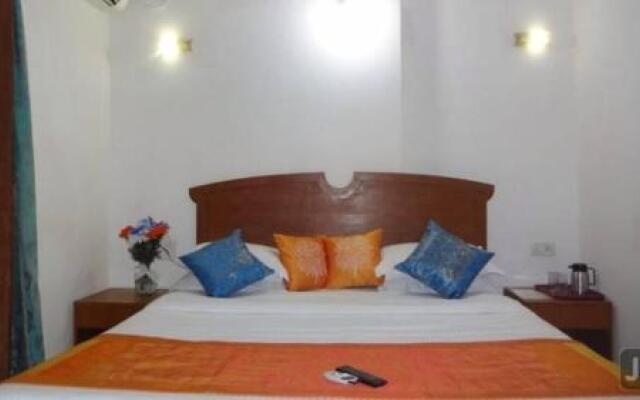 1 BR Guest house in Calangute, by GuestHouser (94F6)