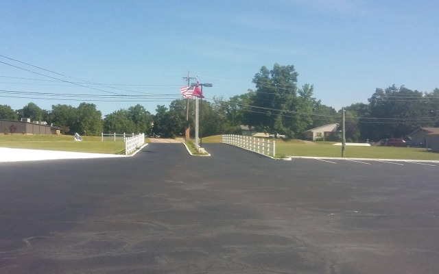 Paris Inn and Suites