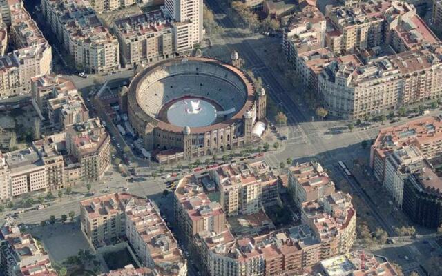 Comfortable 4 rooms 2Bath w balcony