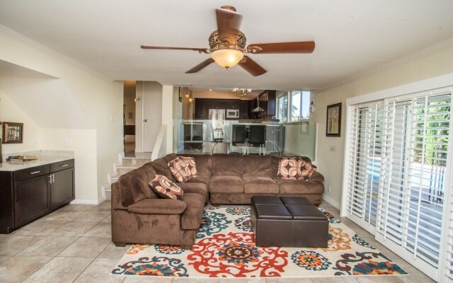 Luxurious 4BR 9m to Las Vegas Strip