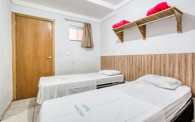 OYO Hotel Mangueira - 15 minutos do Aeroporto de Goiânia