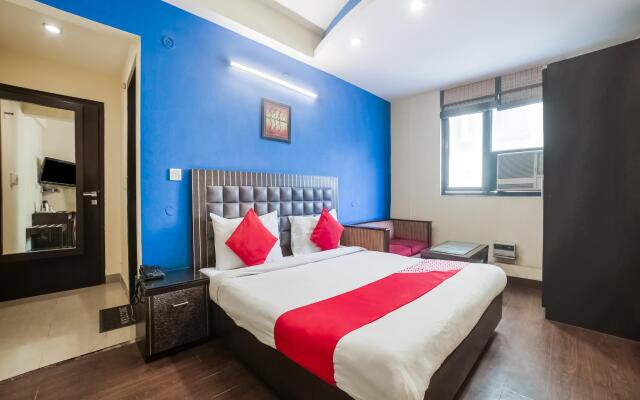OYO Townhouse 804 Hotel Swiss International