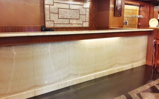 Good Hotel