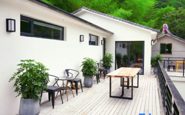 Yunqi Longshan Hostel