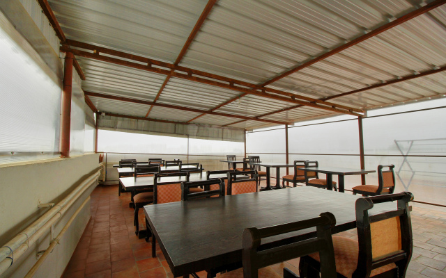 OYO 9419 Manu Residency