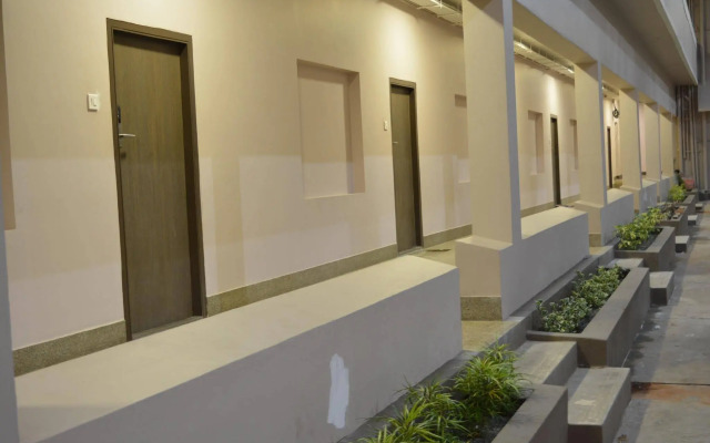 Hotel Sownthariyam